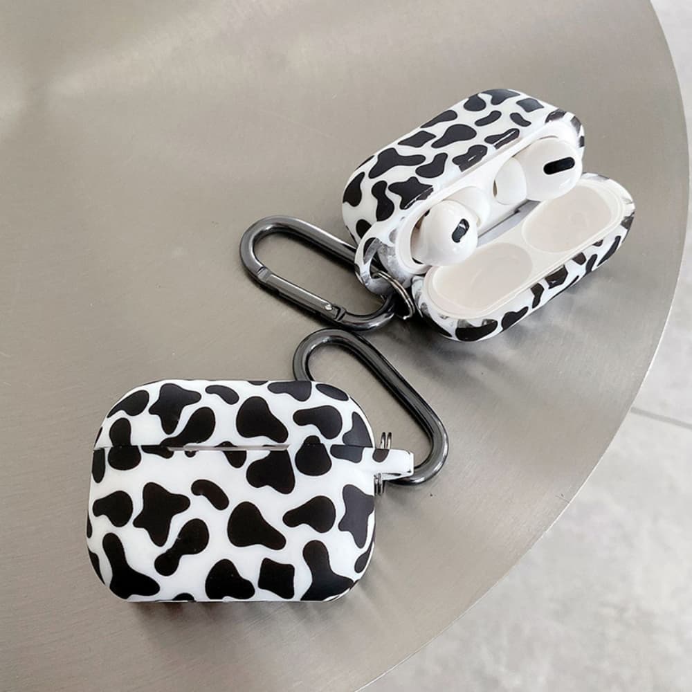 Cow patterned soft silicone buckle earphone case