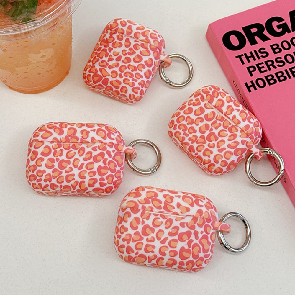 Pink leopard print soft silicone buckle headphone case
