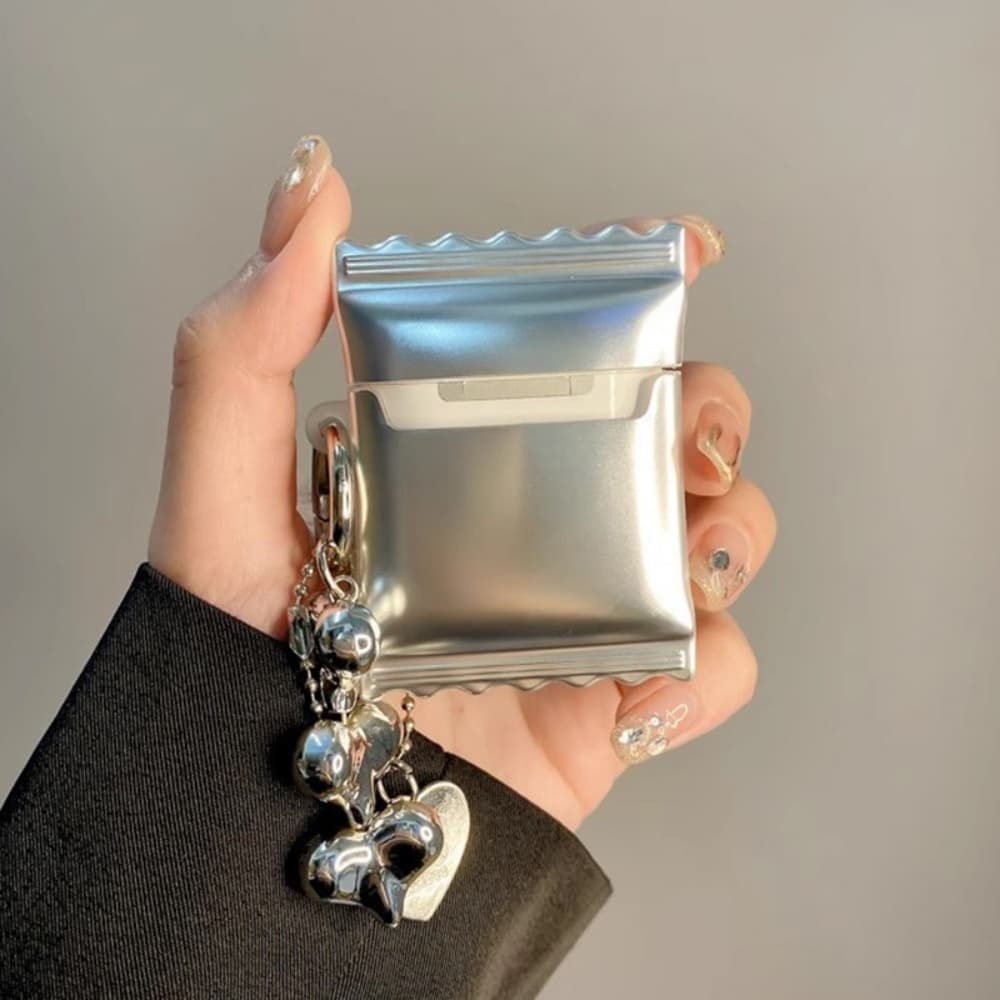 Electroplated colored heart-shaped candy packaging shape headphone case